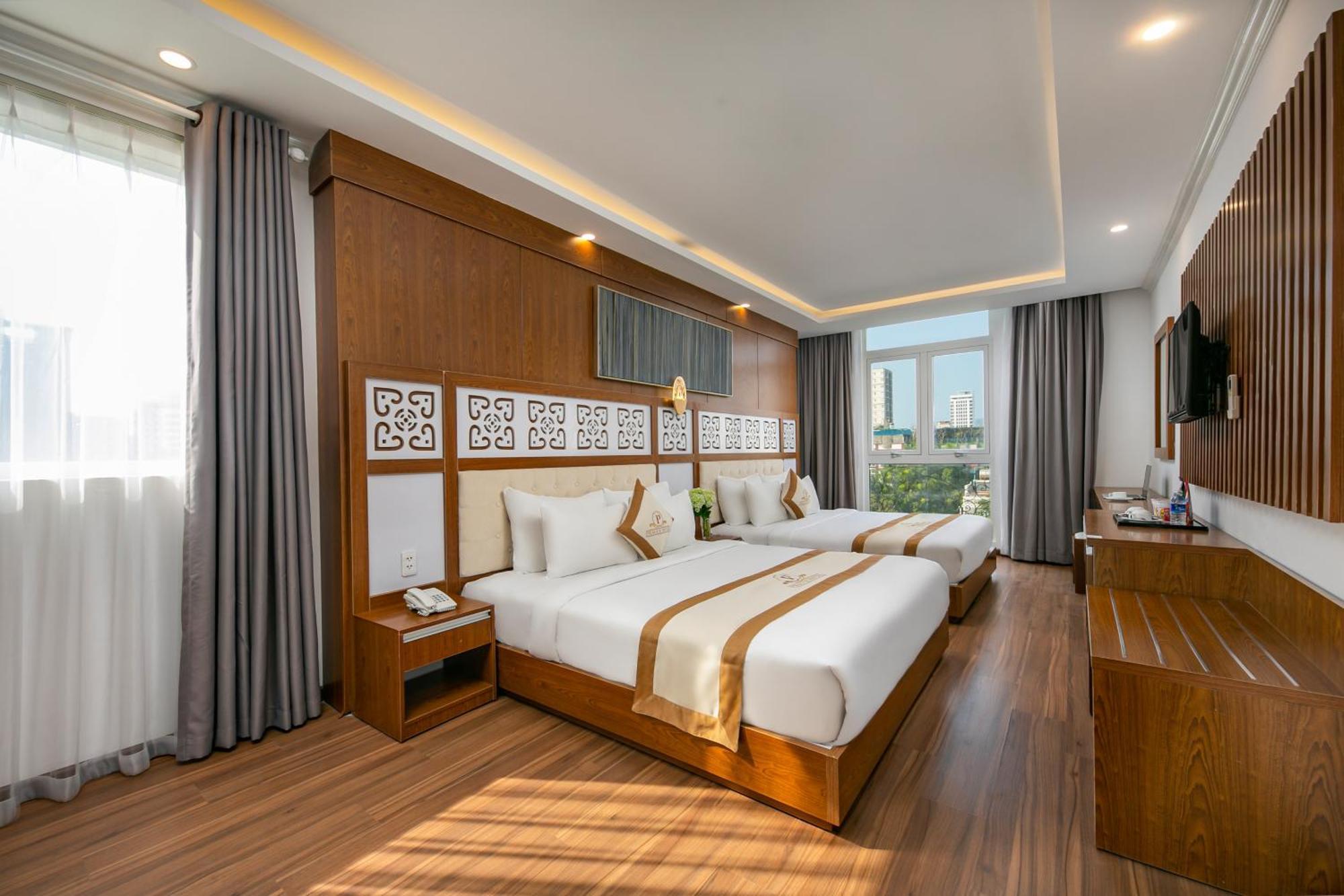 Prague Da Nang Beach Hotel Exterior photo