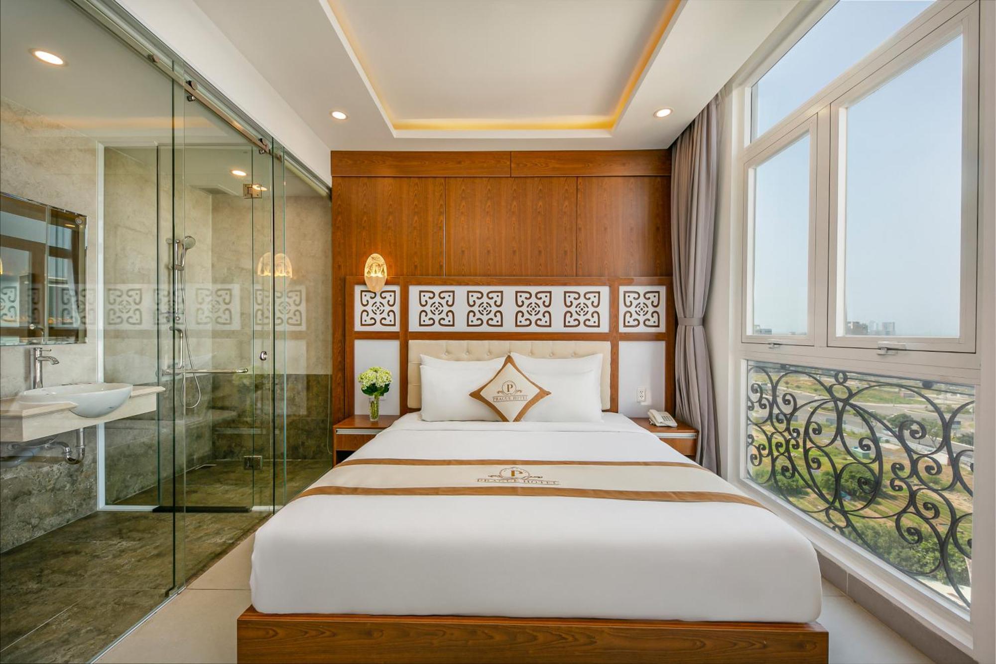 Prague Da Nang Beach Hotel Exterior photo