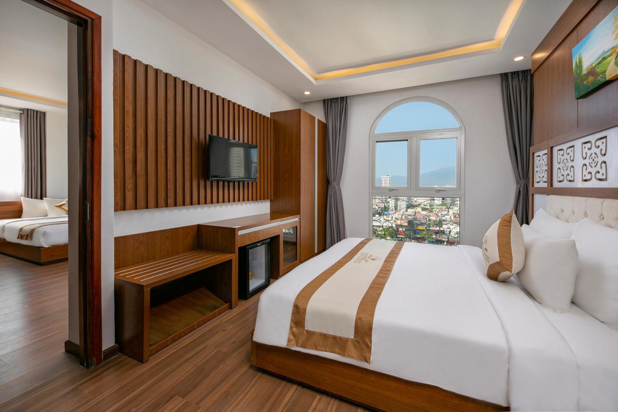 Prague Da Nang Beach Hotel Exterior photo