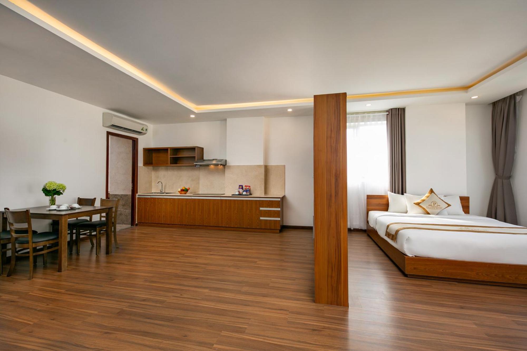 Prague Da Nang Beach Hotel Exterior photo