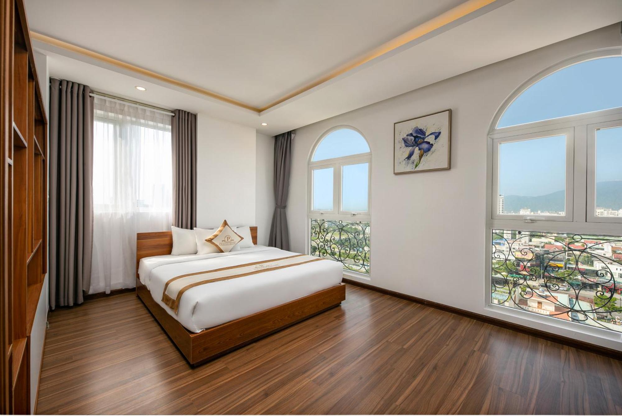 Prague Da Nang Beach Hotel Exterior photo