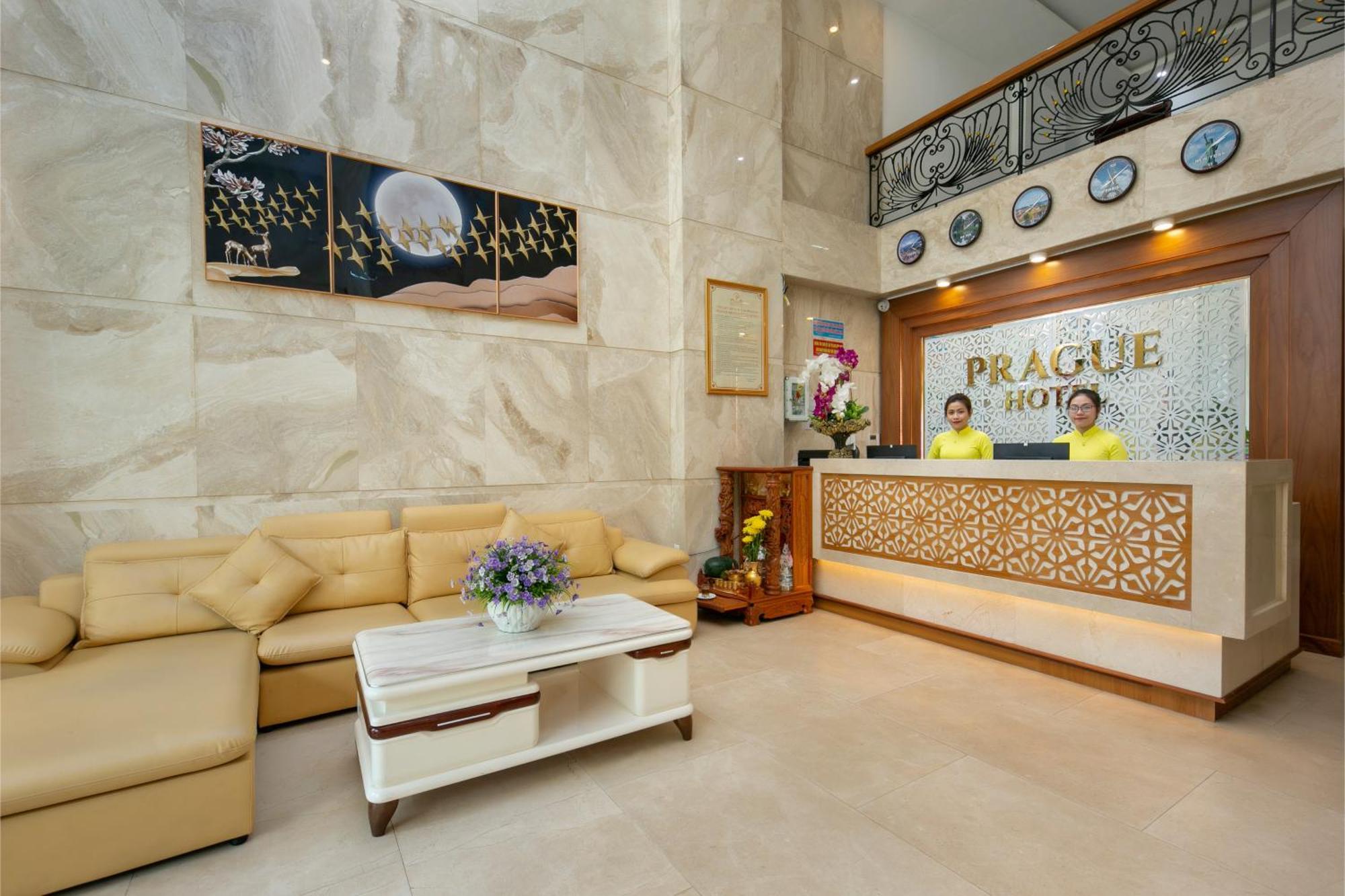 Prague Da Nang Beach Hotel Exterior photo