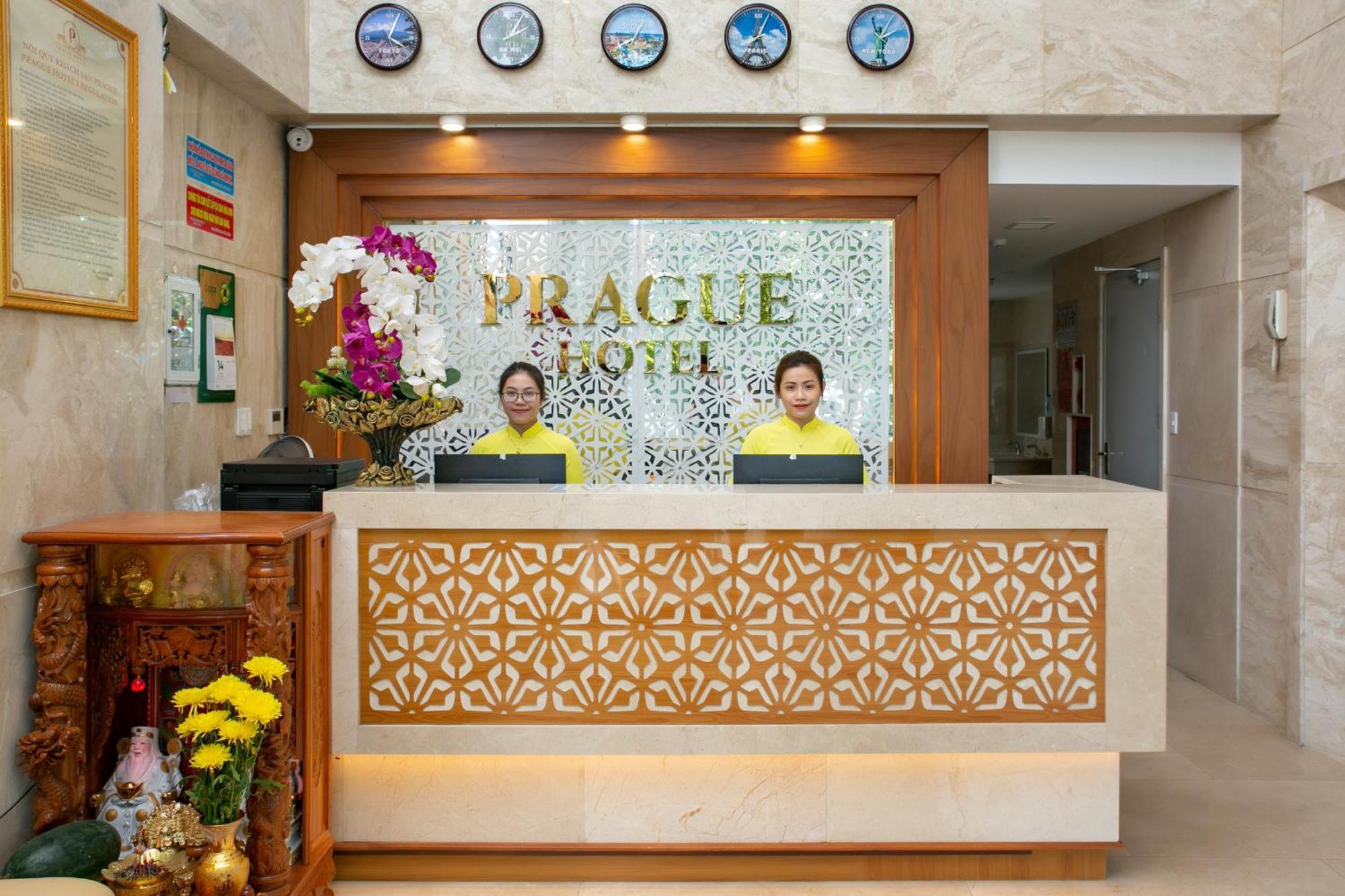 Prague Da Nang Beach Hotel Exterior photo