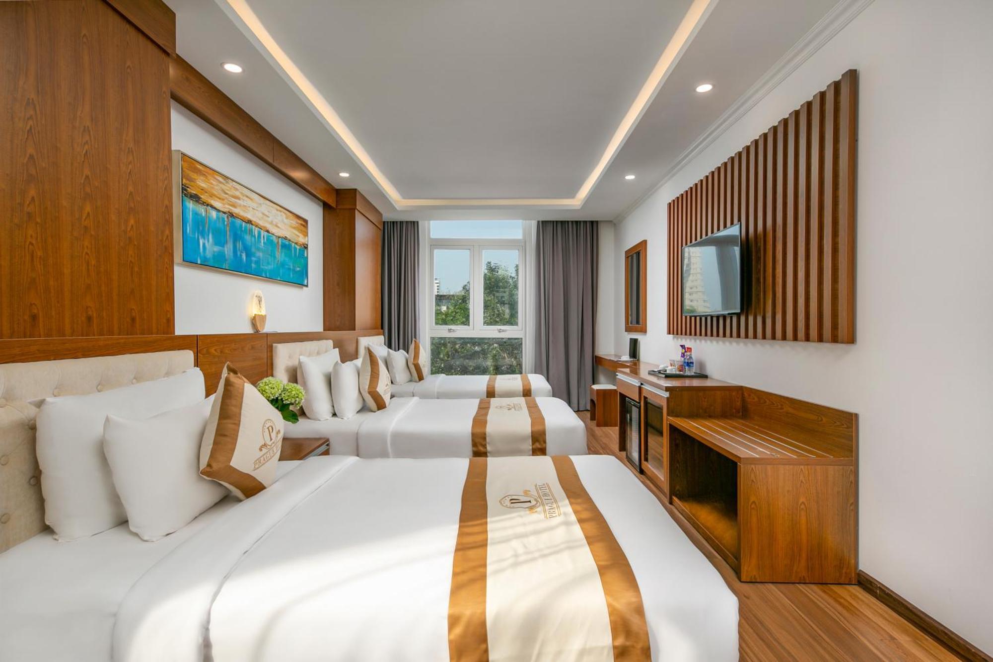 Prague Da Nang Beach Hotel Exterior photo