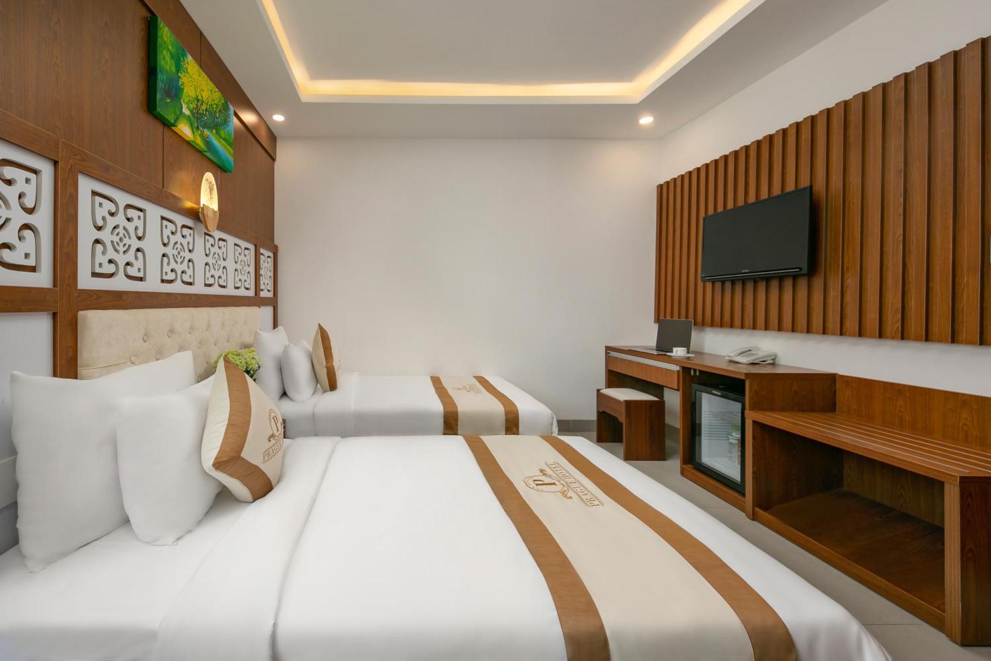 Prague Da Nang Beach Hotel Exterior photo