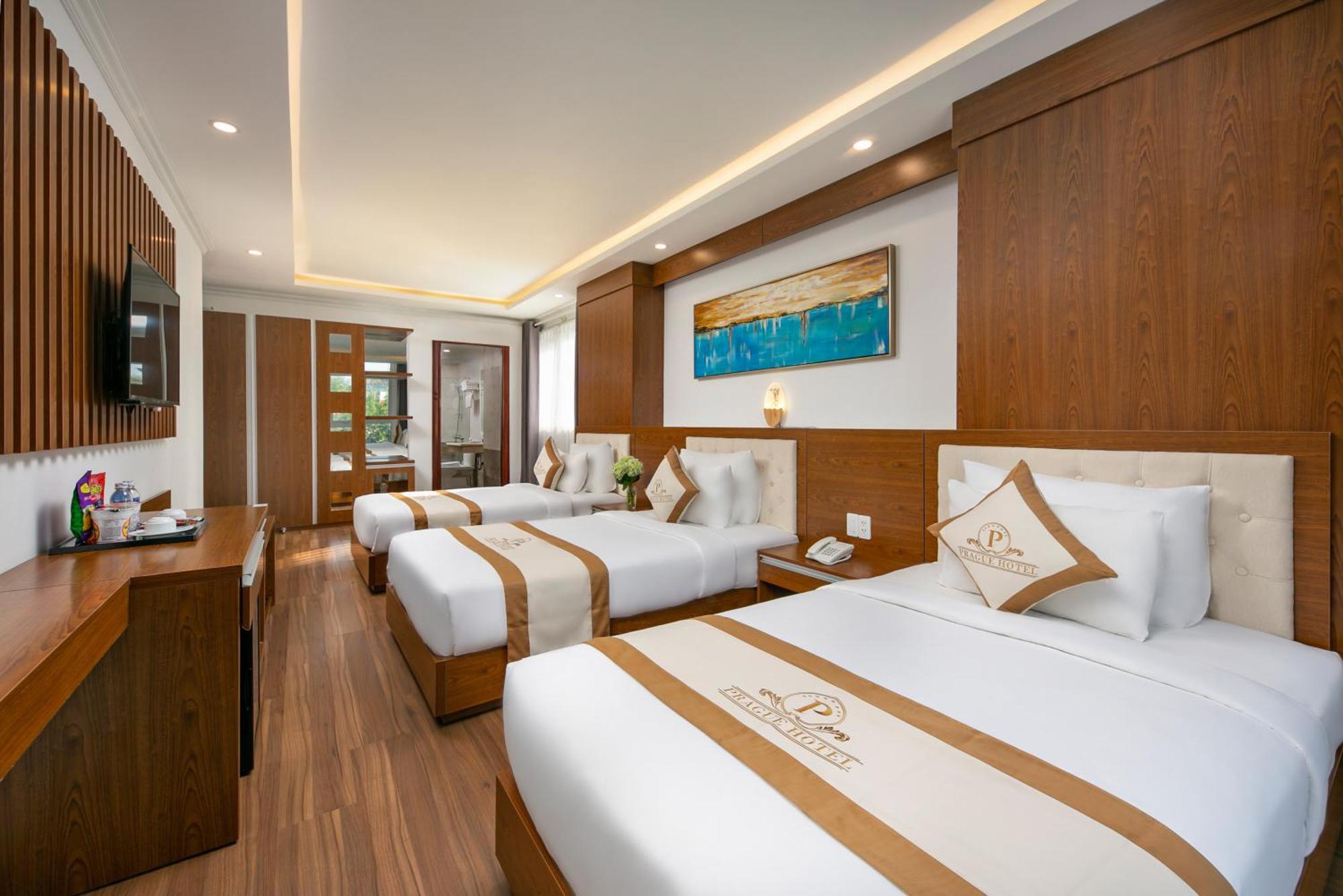 Prague Da Nang Beach Hotel Exterior photo